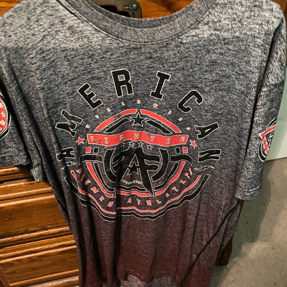 Men’s xl American fighter.